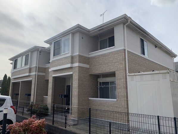 アイリス・コートの物件外観写真